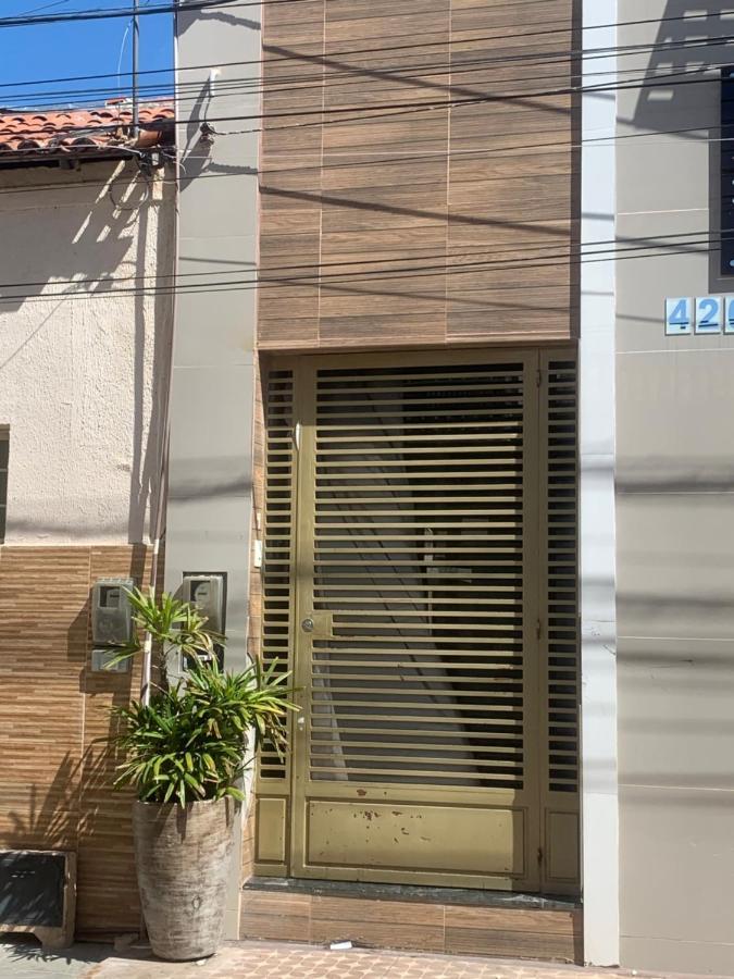 Casa Compartilhada Com Quartos Individuais Juàzeiro Εξωτερικό φωτογραφία